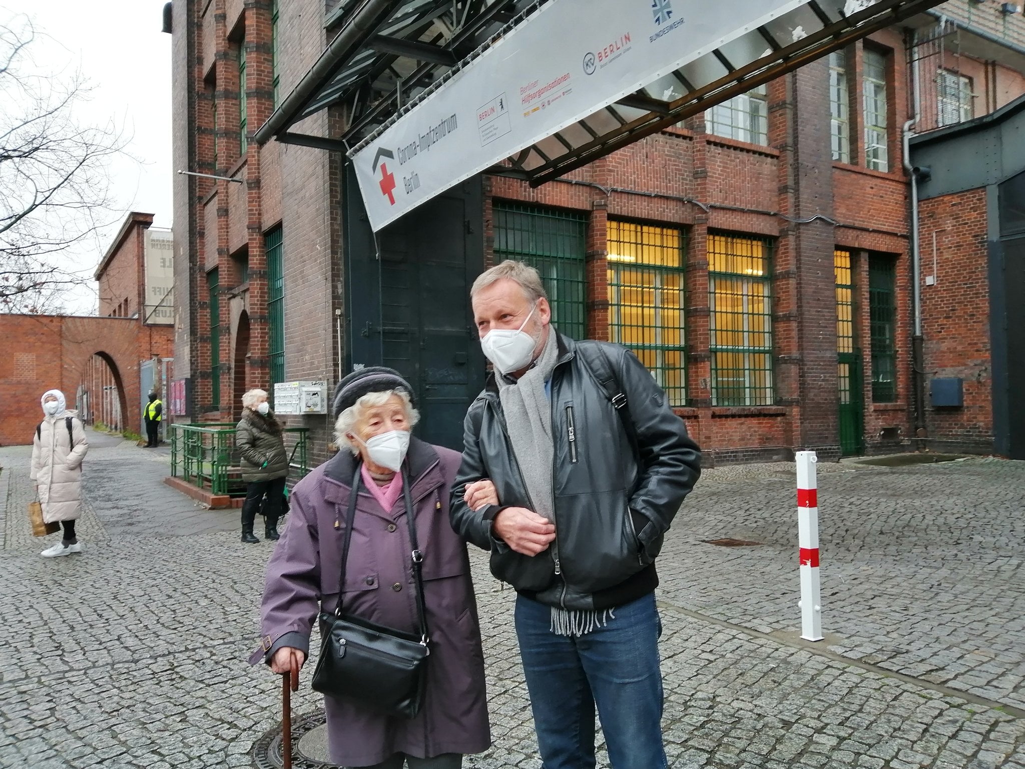 Impfzentrum Berlin in der Kooperation zwischen Taxi Berlin und dem DRK Berlin